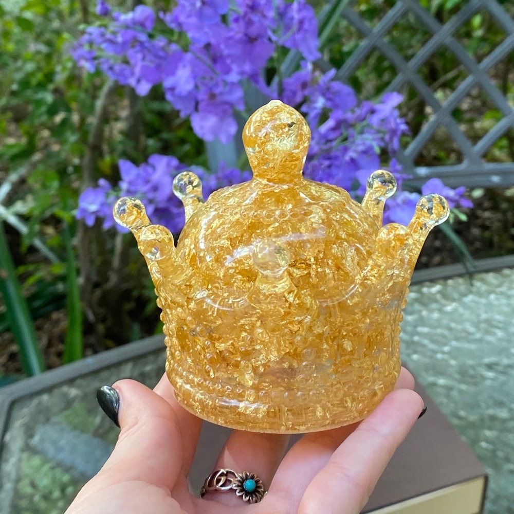 Gold Crown Decorative Resin Art Box - Picture 5 of 16
